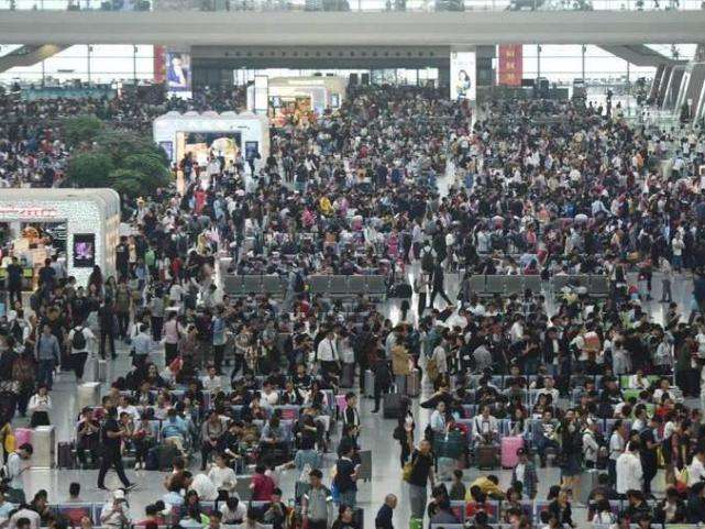 2020全國(guó)鐵路國(guó)慶黃金周發(fā)送旅客12687萬
