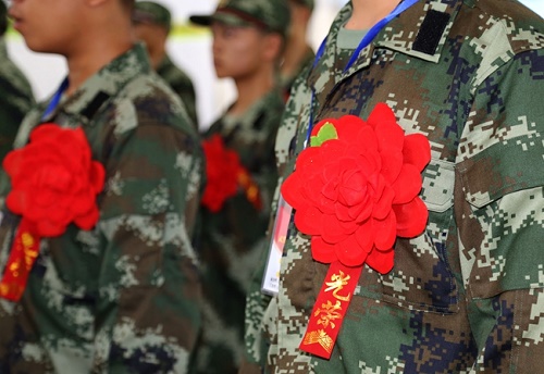 石家莊東華鐵路學(xué)校學(xué)生去當(dāng)兵保留學(xué)籍嗎？