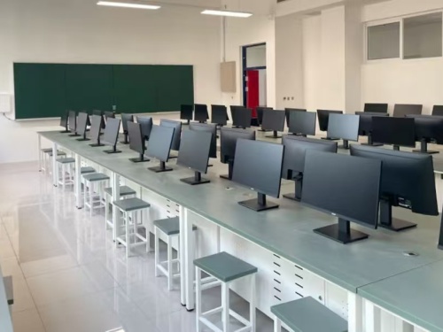 初中畢業(yè)男生學(xué)什么技術(shù)類專業(yè)好？